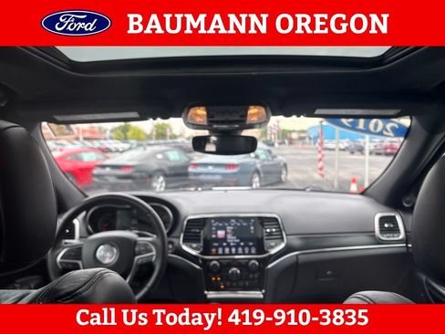 Used 2019 Jeep Grand Cherokee Limited AWD/4WD image 25