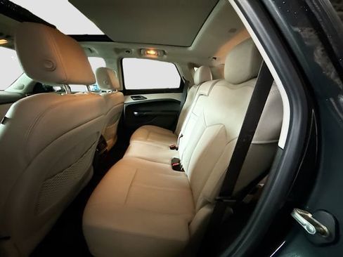 Used 2016 Cadillac SRX Luxury w/ Driver Awareness Package image 25