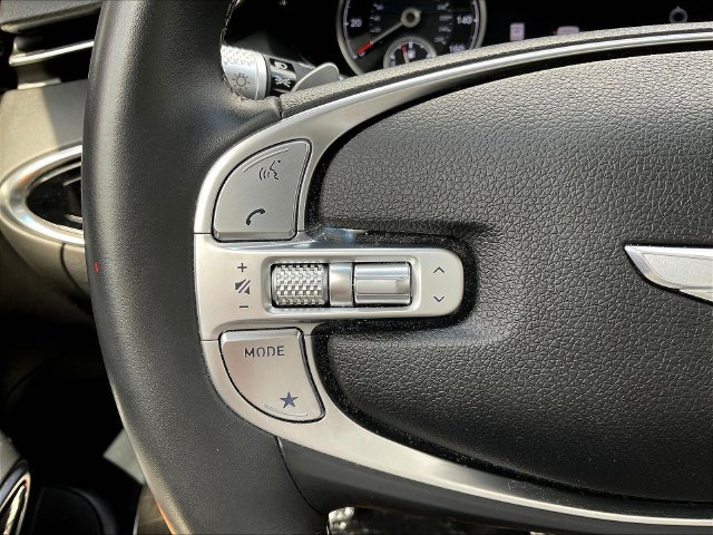 Used 2024 Genesis GV70 2.5T AWD/4WD image 13