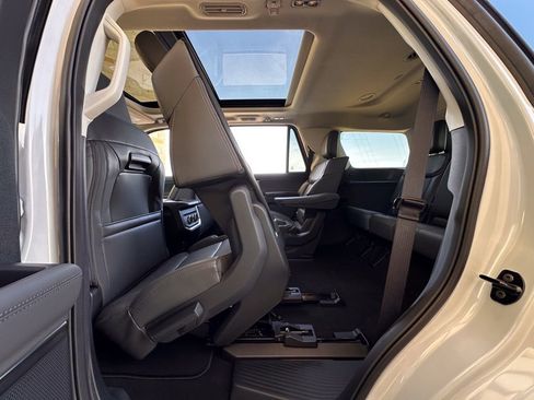 New 2026 Ford Expedition Active image 30