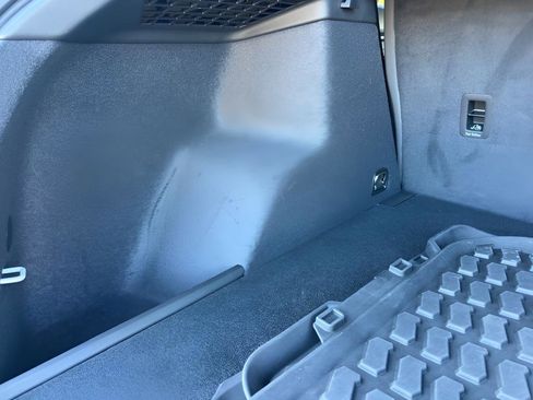 Used 2025 Audi Q3 2.0T Premium w/ Black Optic Sport Package image 52