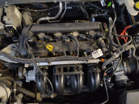 Used 2020 Ford Fusion SE FWD image 30