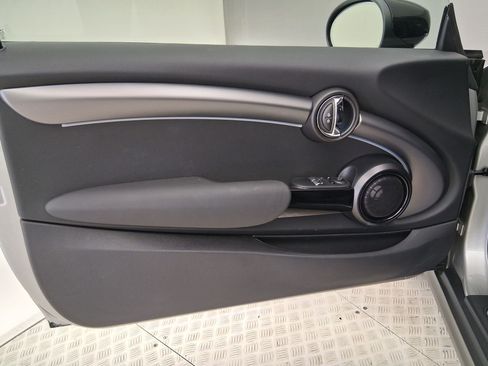 Used 2024 MINI Cooper SE FWD image 25