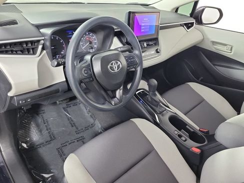 Used 2024 Toyota Corolla LE FWD image 18