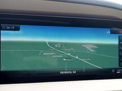 Used 2018 Mercedes-Benz S 560 Sedan image 39