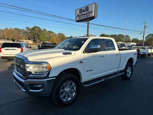 Used 2022 RAM 2500 Laramie image 1