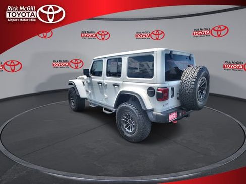 Used 2024 Jeep Wrangler Unlimited Rubicon AWD/4WD image 6