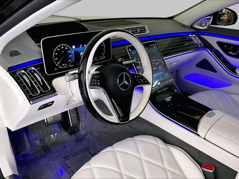 Certified 2023 Mercedes-Benz Maybach S 580 4MATIC image 18
