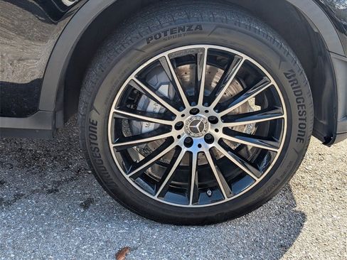 Used 2022 Mercedes-Benz GLC 300 image 9