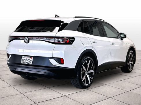 Used 2023 Volkswagen ID.4 Pro S AWD/4WD image 9