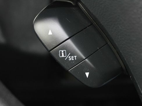 Used 2016 Subaru Forester 2.5i Premium w/ All-Weather Package image 14