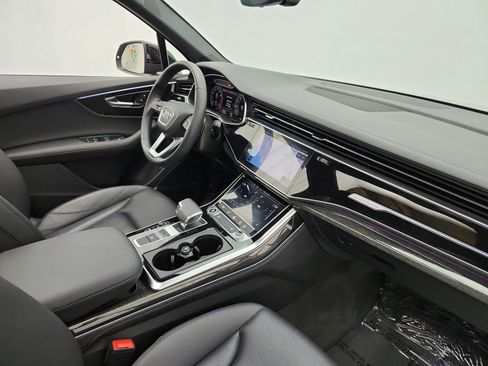 Used 2023 Audi Q7 2.0T Premium Plus w/ Premium Plus Package AWD/4WD image 19