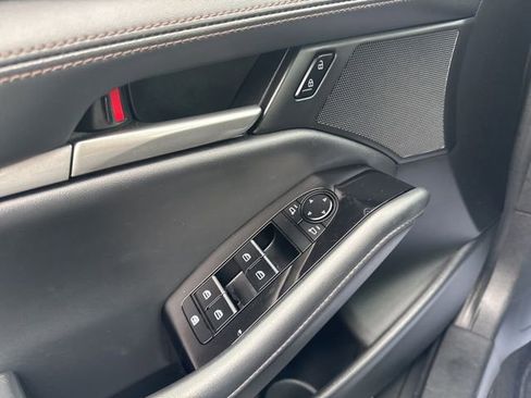 Used 2024 MAZDA MAZDA3 s FWD image 19