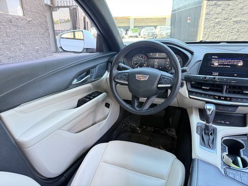 Used 2024 Cadillac CT4 Luxury RWD image 20
