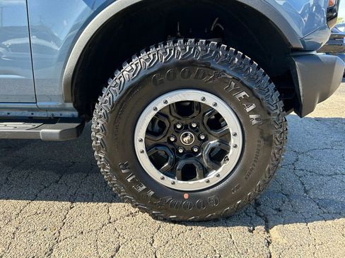 Certified 2024 Ford Bronco Outer Banks w/ Sasquatch Package AWD/4WD image 11