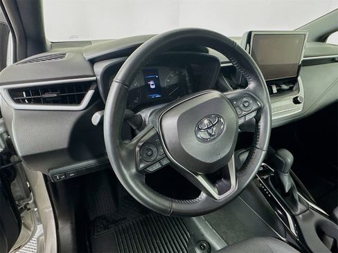 Certified 2025 Toyota Corolla SE image 9