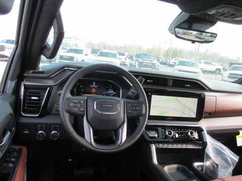 New 2026 GMC Sierra 2500 Denali Ultimate image 17