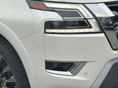 Used 2023 Nissan Armada Platinum w/ Captain's Chairs Package AWD/4WD image 11
