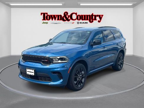 Certified 2024 Dodge Durango GT w/ Blacktop Package image 3