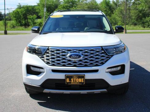 Certified 2020 Ford Explorer Platinum w/ Premium Technology Package AWD/4WD image 2
