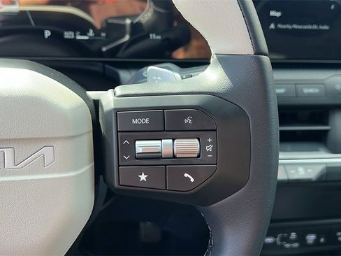 New 2025 Kia K4 GT-Line image 17