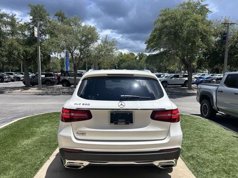 Used 2018 Mercedes-Benz GLC 300 image 4
