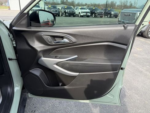 Used 2024 Chevrolet Trax RS image 20