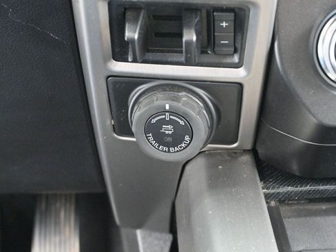 Used 2021 Ford F350 Platinum w/ Tremor Off-Road Package image 29