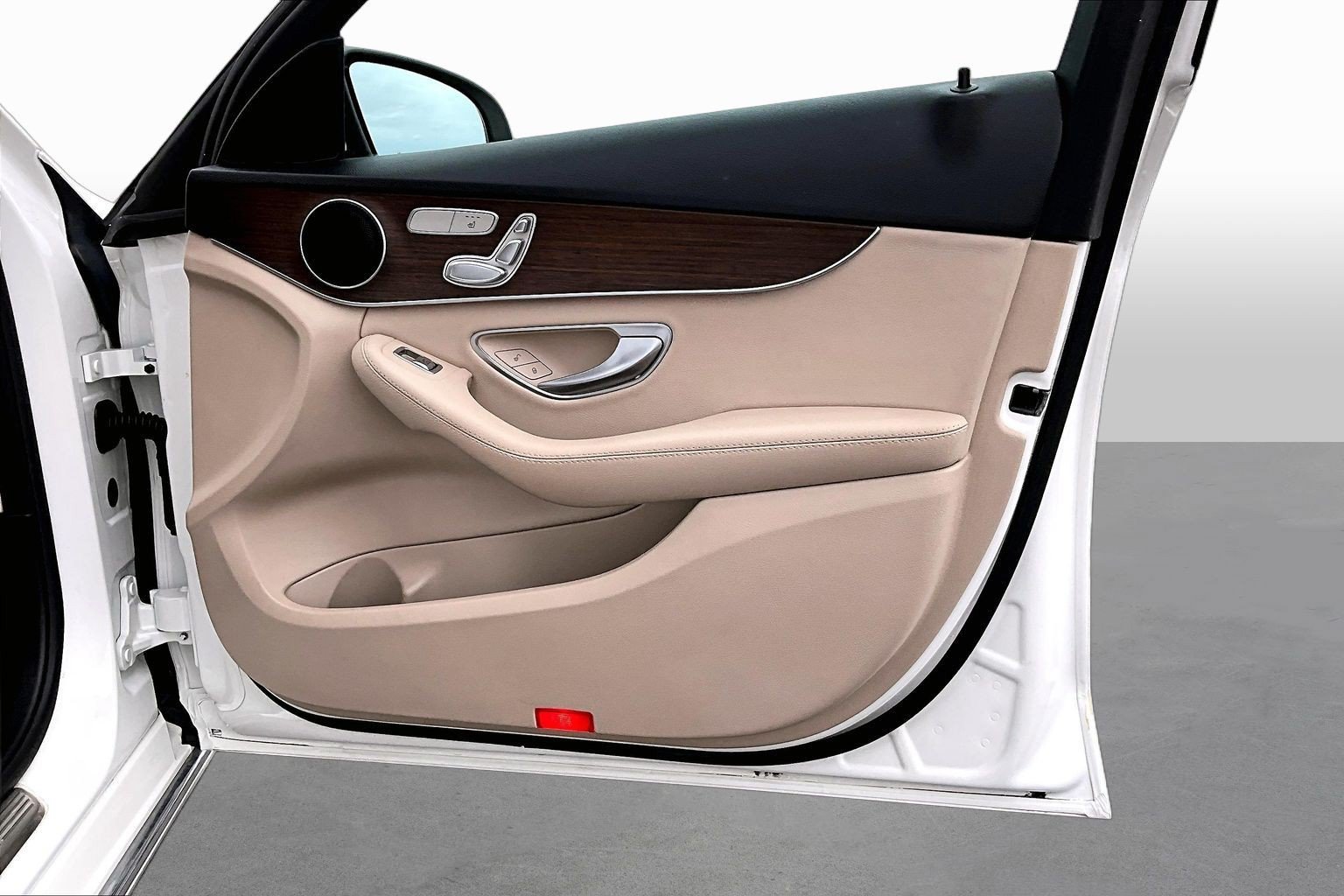 Used 2019 Mercedes-Benz C 300 Sedan image 18