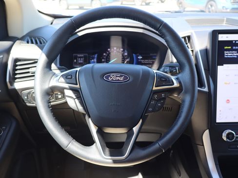 Used 2024 Ford Edge SEL w/ Convenience Package AWD/4WD image 14