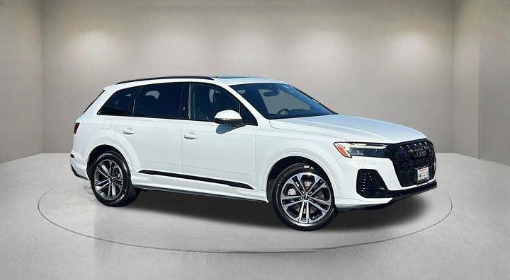 Used 2025 Audi Q7 2.0T Premium Plus AWD/4WD image 1
