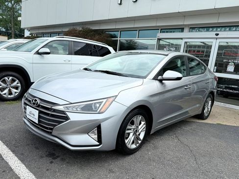 Used 2020 Hyundai Elantra SEL w/ Cargo Package (C1) FWD image 3