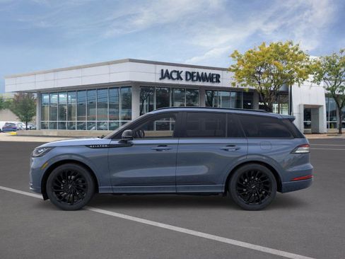 New 2026 Lincoln Aviator Reserve w/ Jet Appearance Package image 3