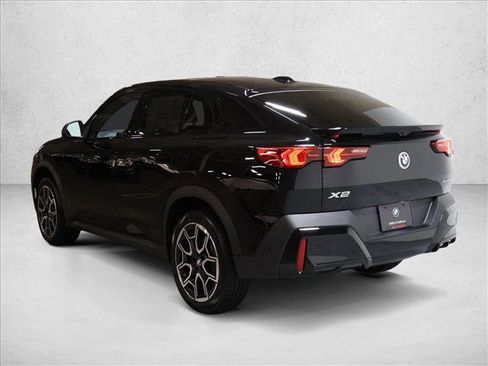 New 2026 BMW X2 xDrive28i w/ Technology Package AWD/4WD image 8