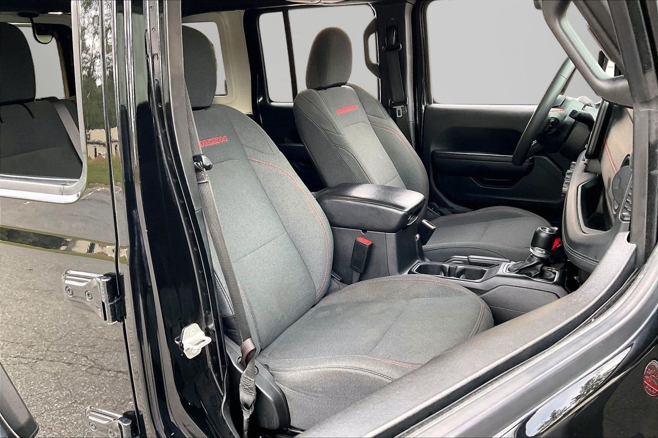 Certified 2024 Jeep Wrangler Unlimited Rubicon AWD/4WD image 22