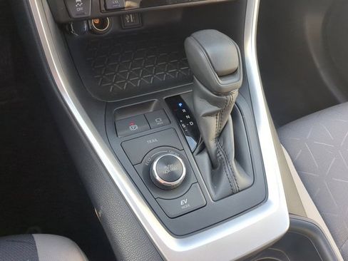 Certified 2023 Toyota RAV4 XLE image 15