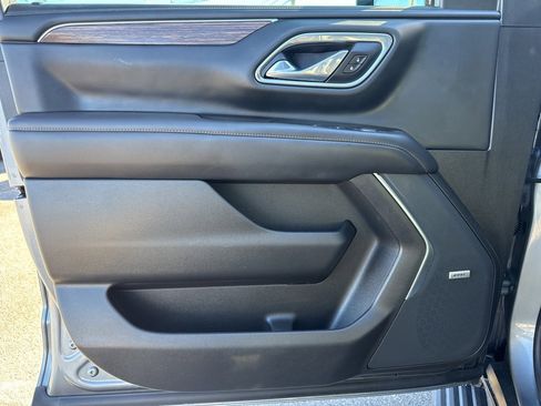 Used 2021 Chevrolet Suburban High Country w/ Premium Package image 40