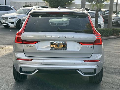Certified 2025 Volvo XC60 B5 Plus image 5