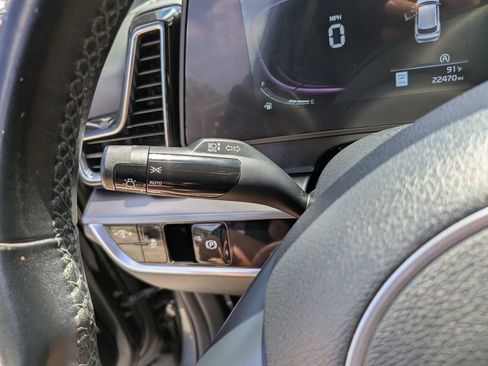 Certified 2023 Kia Sportage EX FWD image 32