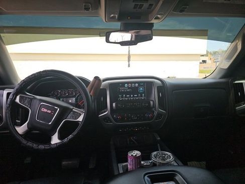 Used 2018 GMC Sierra 1500 SLT image 14