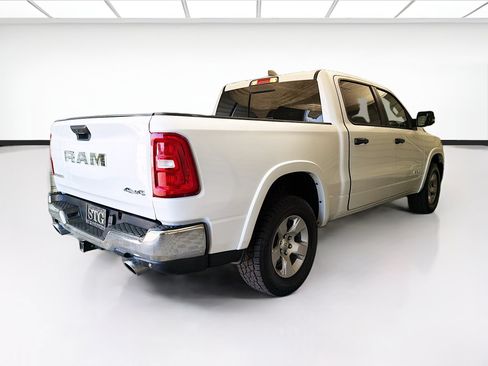 Used 2025 RAM 1500 Big Horn AWD/4WD image 4