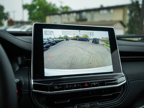 New 2026 Jeep Compass Limited image 25