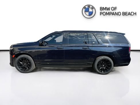 Used 2022 Cadillac Escalade ESV Sport Platinum w/ LPO, ONYX Package image 7