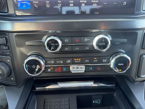 Used 2025 Ford F350 Lariat w/ Lariat Ultimate Package image 21