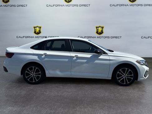 Used 2022 Volkswagen Jetta Sport FWD image 6