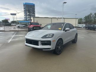 Used 2024 Porsche Cayenne Coupe video 1