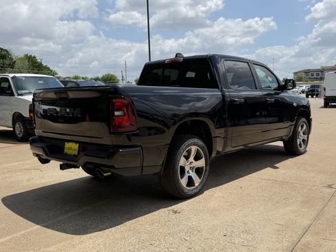 New 2026 RAM 1500 Express image 7