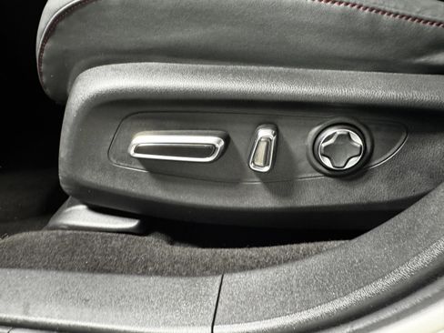 Certified 2025 Acura ADX A-Spec image 28