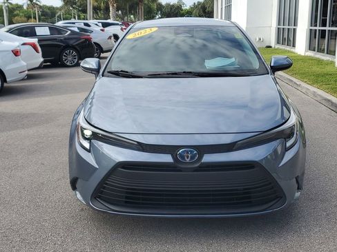 Used 2023 Toyota Corolla LE FWD image 9