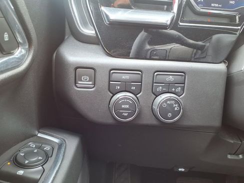 Used 2024 Chevrolet Silverado 1500 LT image 14